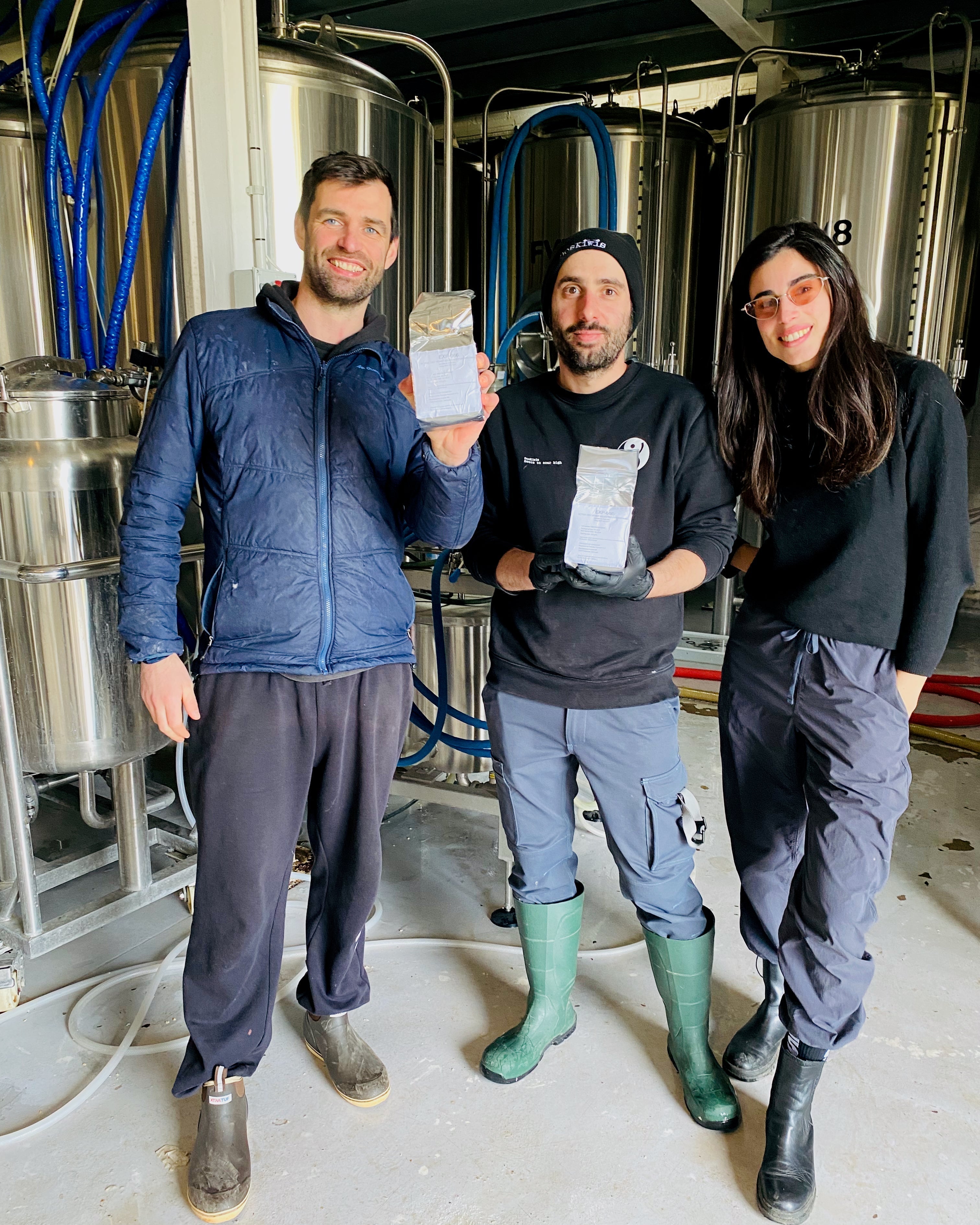 Bestiola: una pequeña bestia de Hazy IPA con EXP666 – DosKiwis Brewing