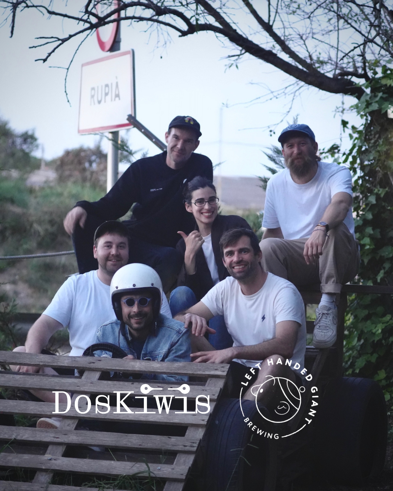 DosKiwis + Left Handed Giant: Ambidextrous Foreign Extra Stout